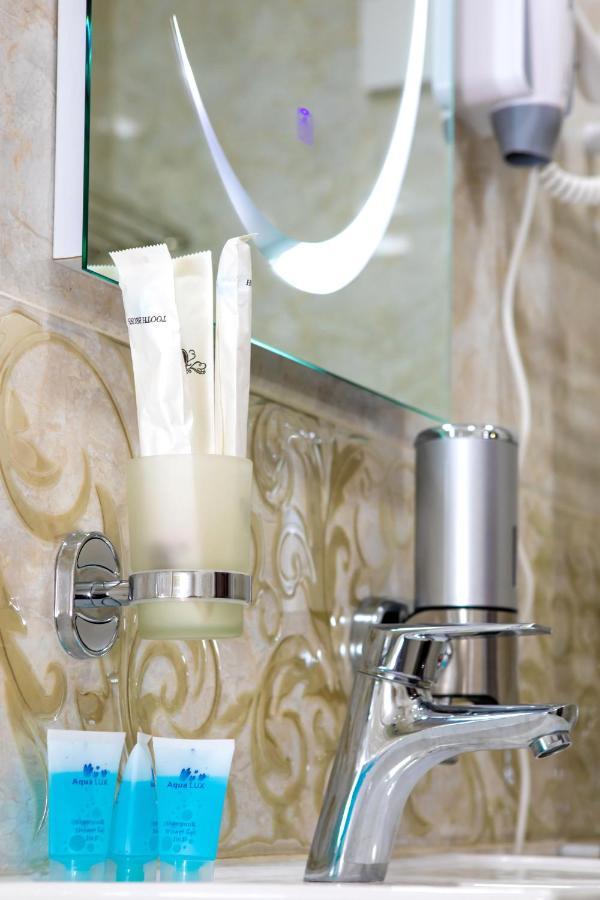 Blue Heaven Hotel Bakuriani Ngoại thất bức ảnh