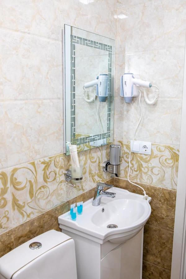 Blue Heaven Hotel Bakuriani Ngoại thất bức ảnh