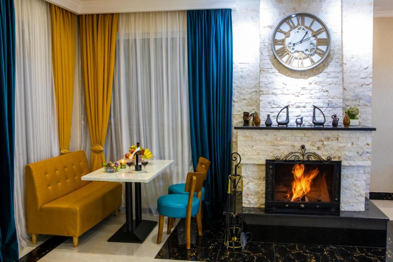 Blue Heaven Hotel Bakuriani Ngoại thất bức ảnh