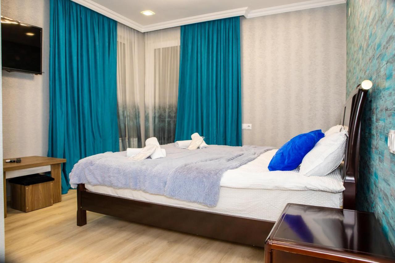 Blue Heaven Hotel Bakuriani Ngoại thất bức ảnh
